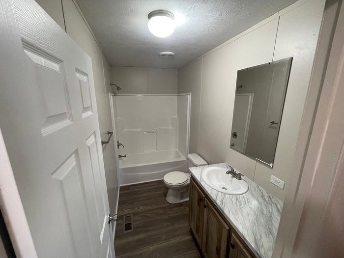 Dry Creek - Unit 123 - Bathroom