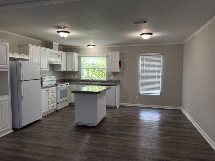 Clarke Springs - Unit 16034M - Kitchen