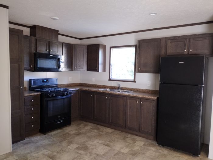 Pasadena MHC - Unit PRE3372 - Kitchen