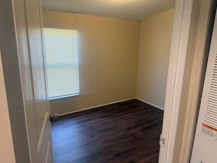 Coachlight Village South (CLS) - Unit E21CS - Bedroom