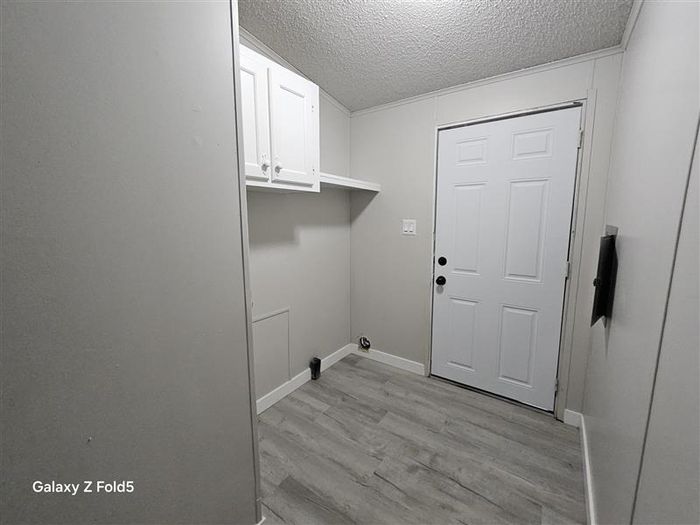 Oak Creek - Unit 9720Bu - Entryway