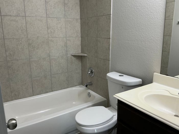 Clarke Springs - Unit 4527N - Bathroom