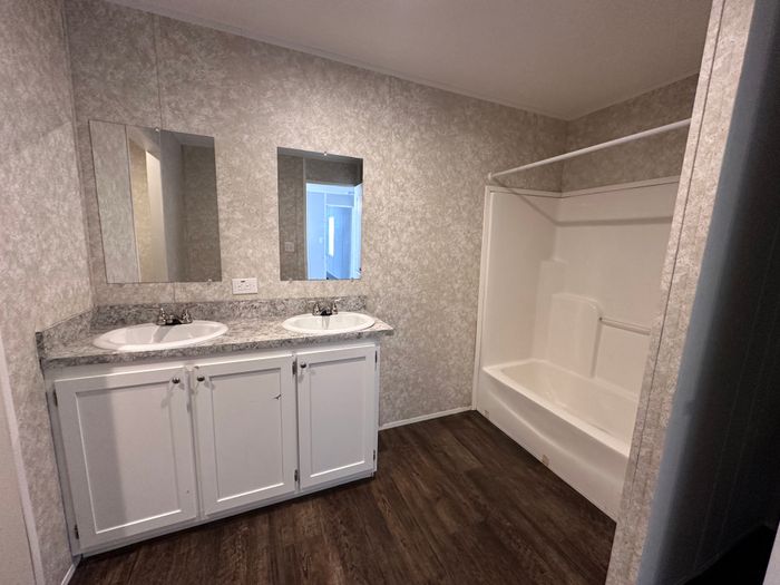 Hunters Mountain - Unit 1007 - Bathroom