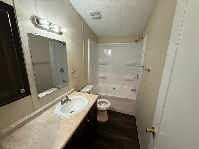 Coachlight Village East (CLE) - Unit D4 - Bathroom