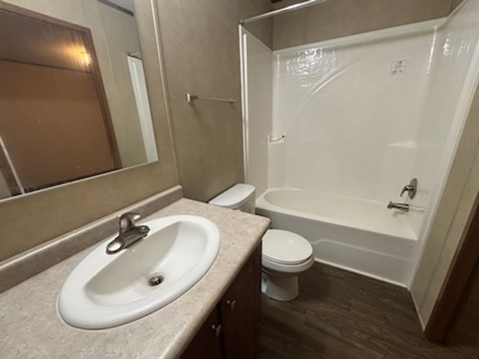 Pasadena MHC - Unit FRE2333 - Bathroom