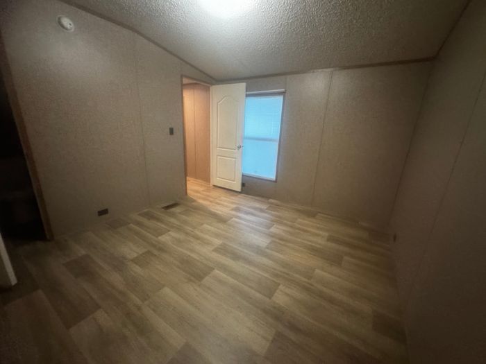 The Orchards/Paradise - Unit 11 - Interior