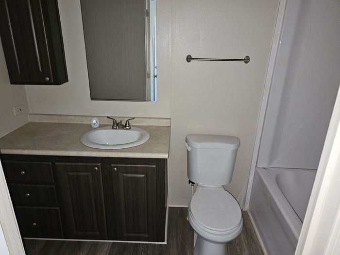 Riviera Courts - Unit 71 - Bathroom