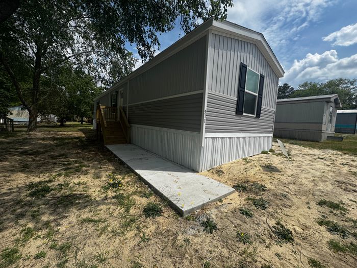 Spring Lake MHP - Unit 211 - Exterior