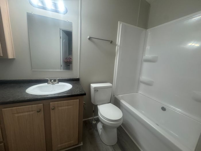 The Orchards/Paradise - Unit 25 - Bathroom
