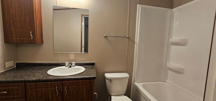 Evergreen MHP - Unit 141 - Bathroom