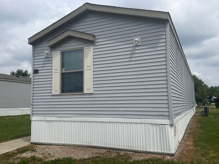 Birchwood MHP - Unit 114 - Exterior