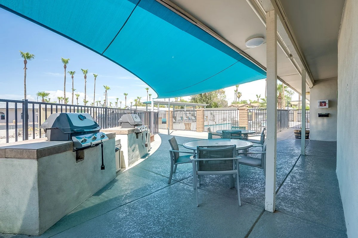 Springhaven RV Resort - Unit D15 - Bbq Area