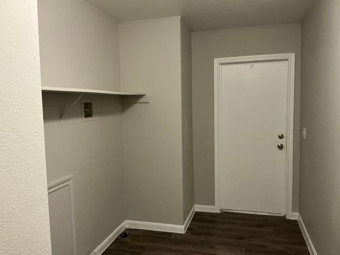 Clarke Springs - Unit 15846R - Entryway