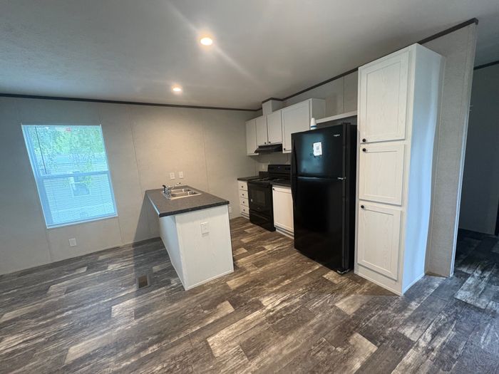 Spring Lake MHP - Unit 85C - Kitchen