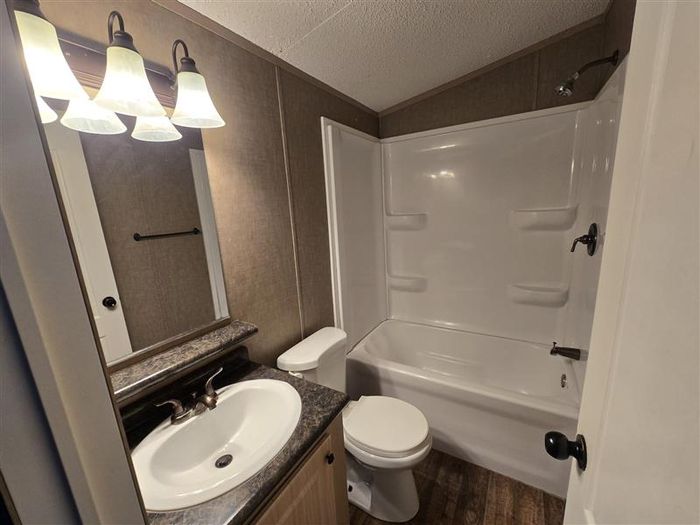 Shady Acres MH & RV Resort - Unit 324 - Bathroom