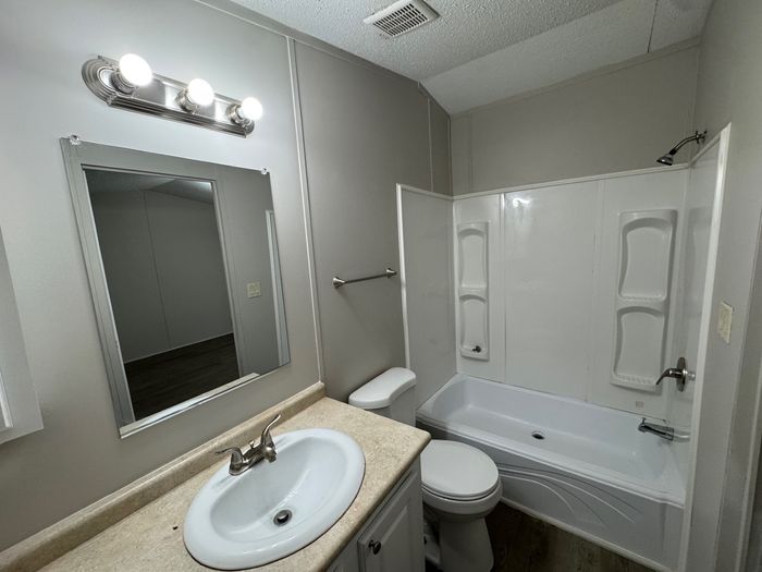 Imperial MHC - Unit K82 - Bathroom