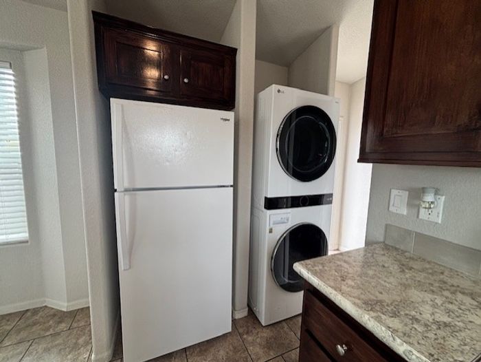 Colonial Estates AZ - Unit 4 - Kitchen