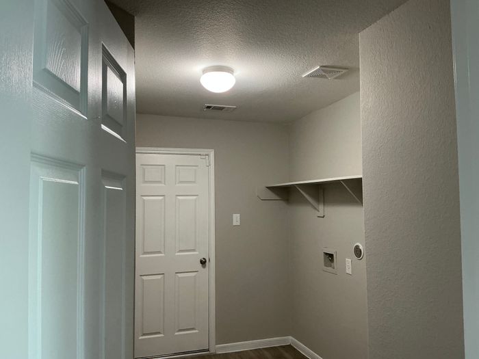 Clarke Springs - Unit 4527N - Entryway