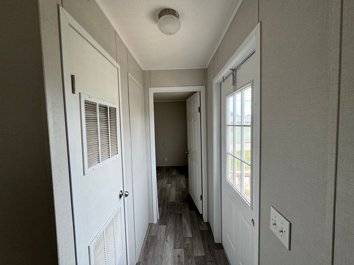 Alliance Vista MH and RV Park - Unit C6 - Entryway