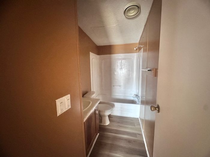 Taylors Creek - Unit 89 - Bathroom