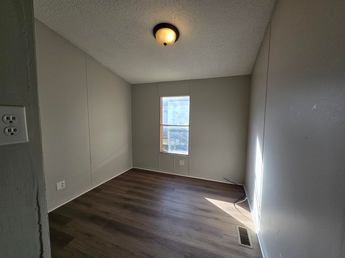 Madison MHC - Unit WS5 - Bedroom