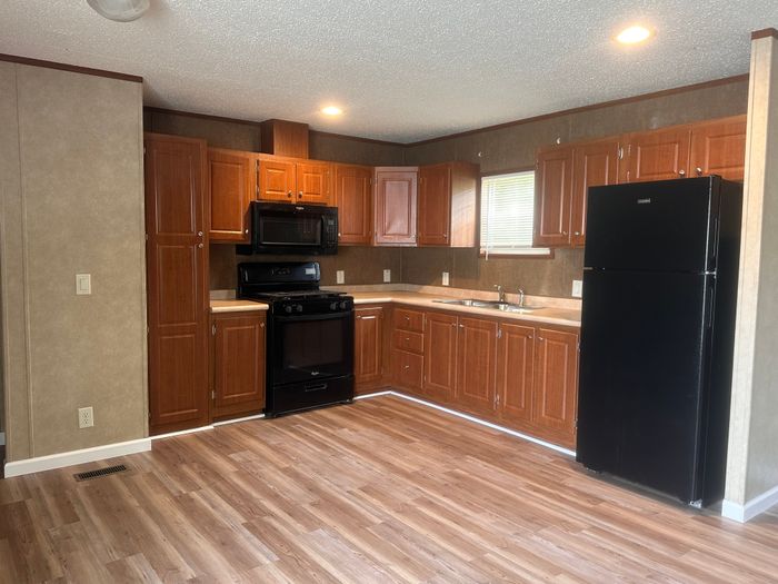 Pasadena MHC - Unit FRE2312 - Kitchen