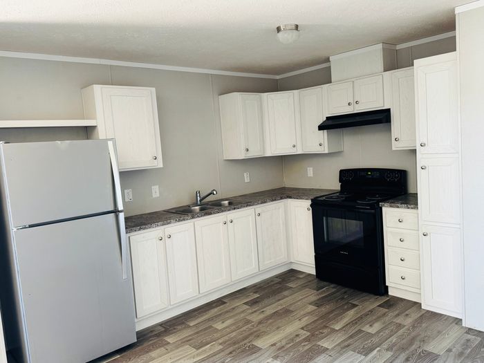 Alliance Vista MH and RV Park - Unit D10 - Kitchen