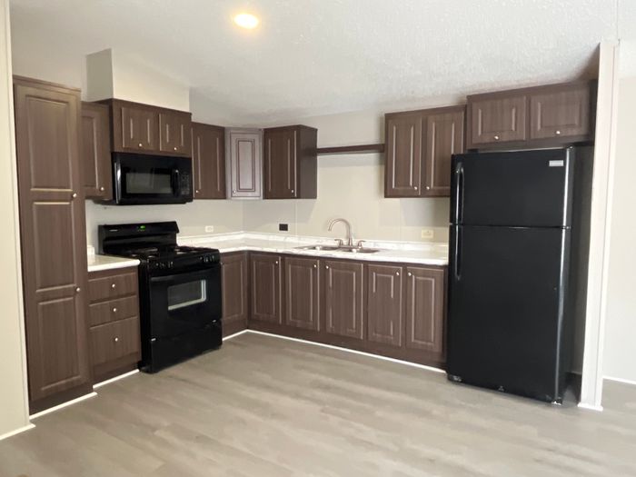 Countryside MHP OK - Unit 116 - Kitchen
