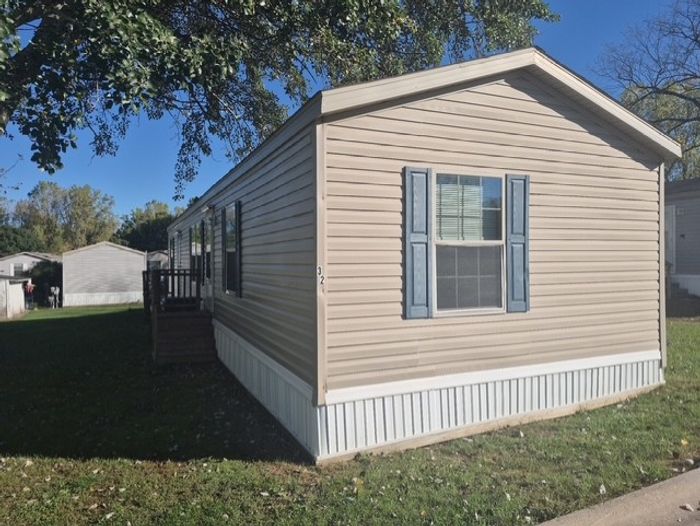 Moon Lake Estates - Unit 32 - Exterior, Street View