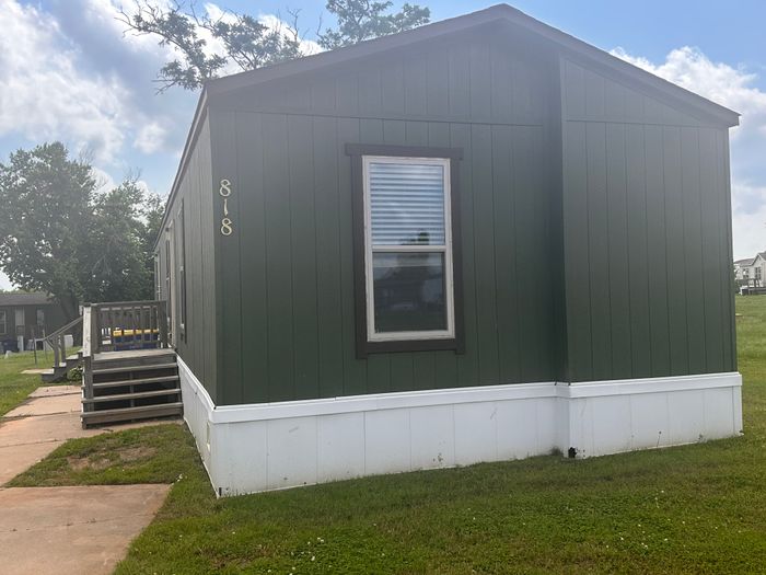 Crestview MHC OK - Unit B818 - Exterior