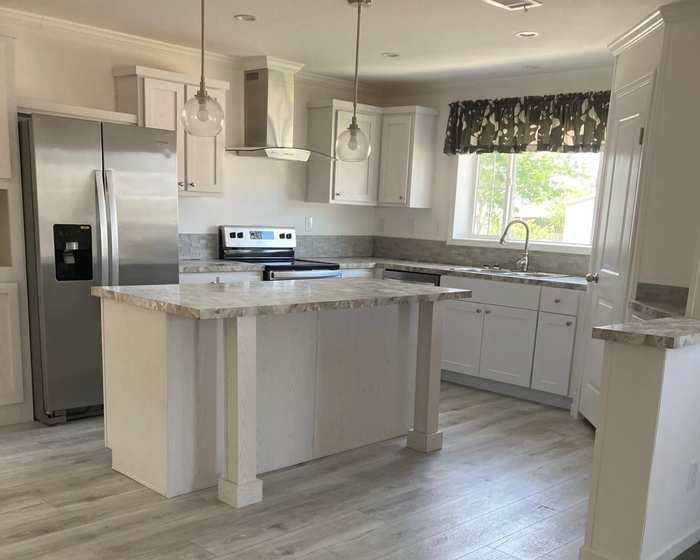 Lakewood Village MHC and RV Resort - Unit 98 - Kitchen