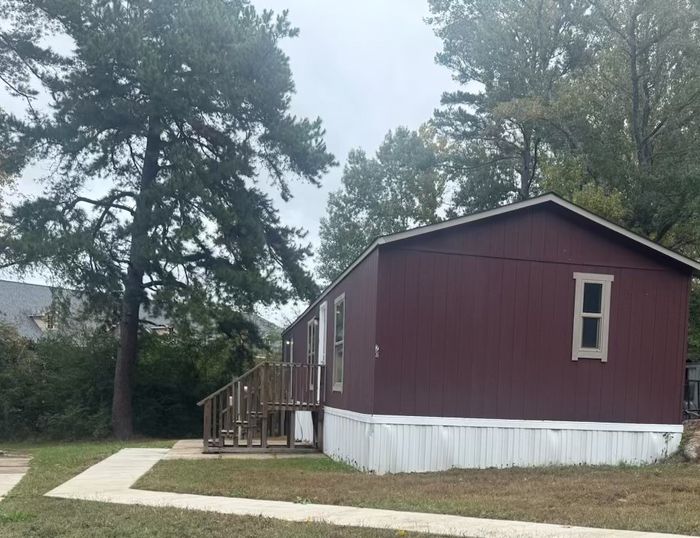 Rolling Hills MHP - Unit 20 - Exterior