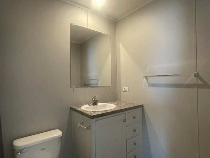 Cottonwood Terrace NE - Unit 1B - Bathroom