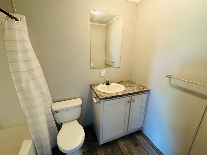 Alliance Vista MH and RV Park - Unit D10 - Bathroom