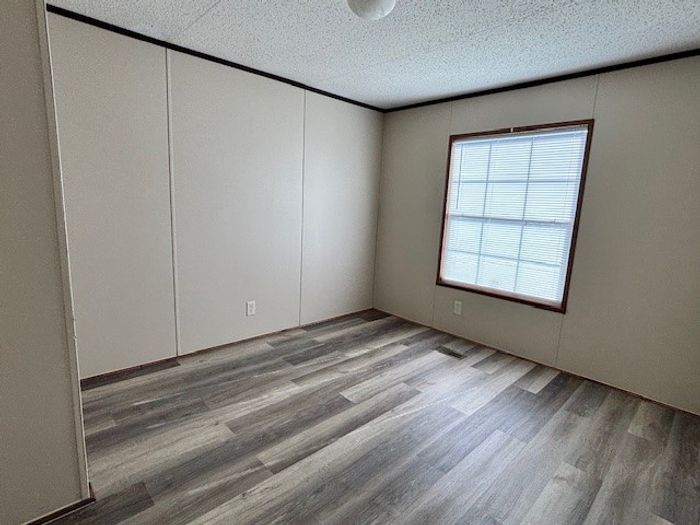 Fort Wayne MHC - Unit 807 - Bedroom