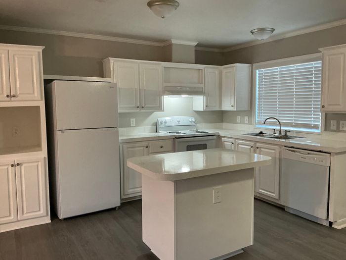 Clarke Springs - Unit 15758C - Kitchen