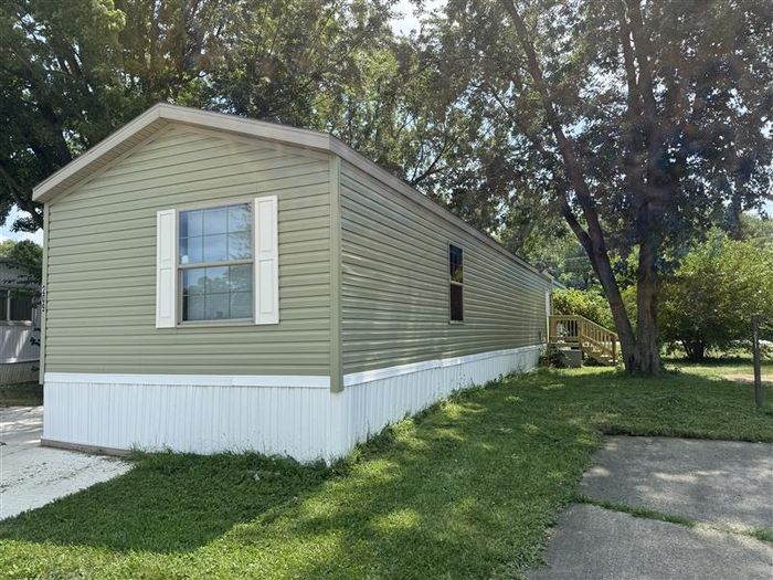 Fort Wayne MHC - Unit 209 - Exterior