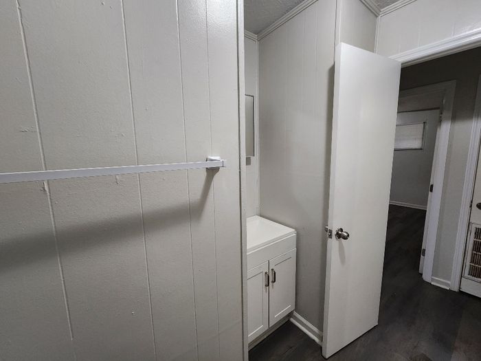Eagles MHP - Unit 506 - Bathroom