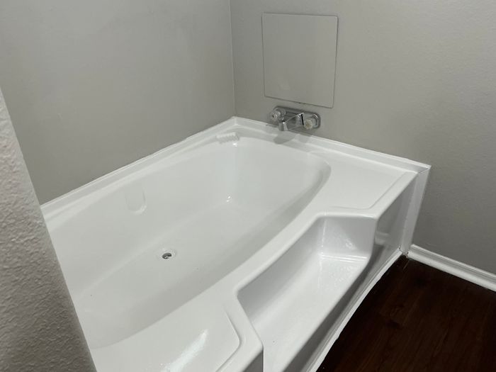 Clarke Springs - Unit 16035C - Bathroom