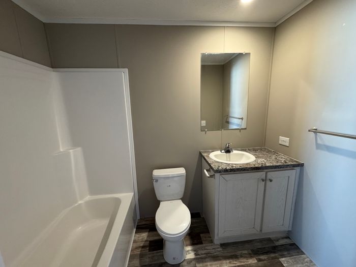 Cottonwood Terrace NE - Unit 1B - Bathroom