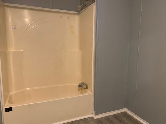 Briar Ridge - Unit 11 - Bathroom