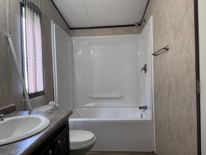 Taylors Creek - Unit 47 - Bathroom