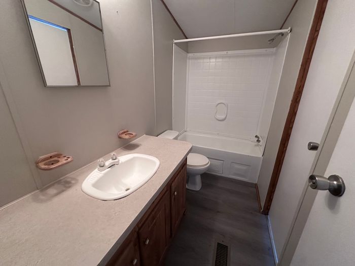 Hunters Mountain - Unit 1303 - Bathroom