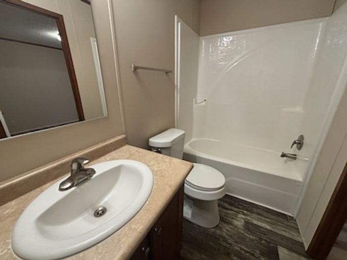 Pasadena MHC - Unit FRE2340 - Bathroom