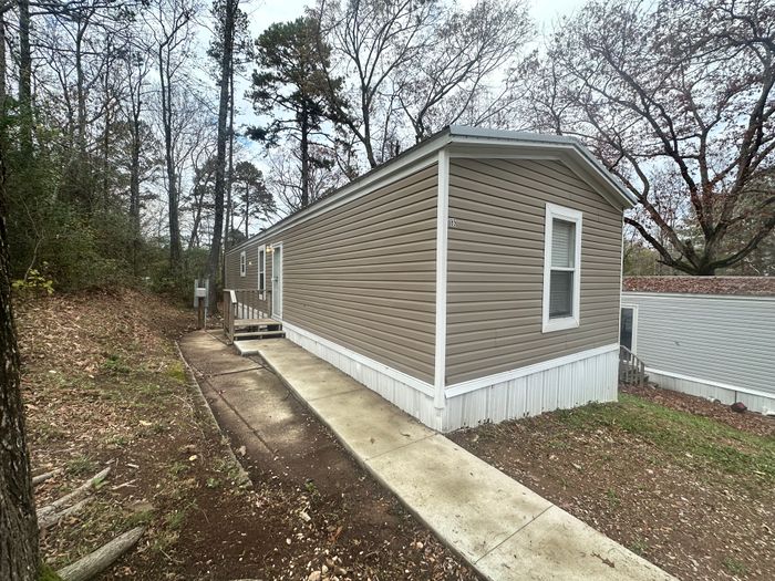 Rolling Hills MHP - Unit 89 - Exterior, Entryway