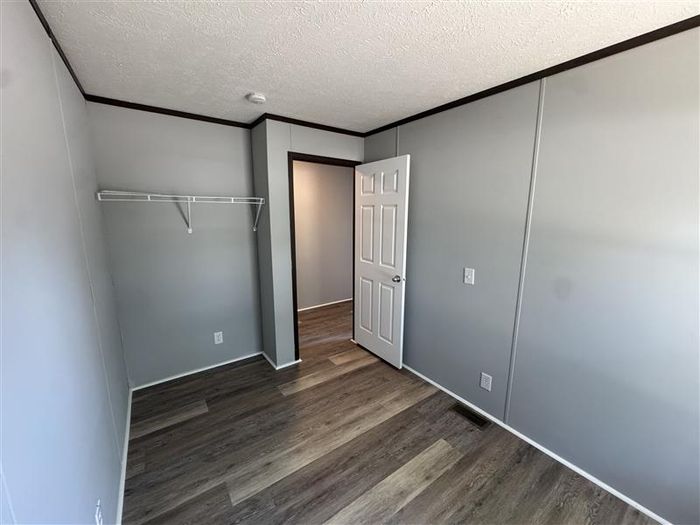 Fort Wayne MHC - Unit 401 - Bedroom