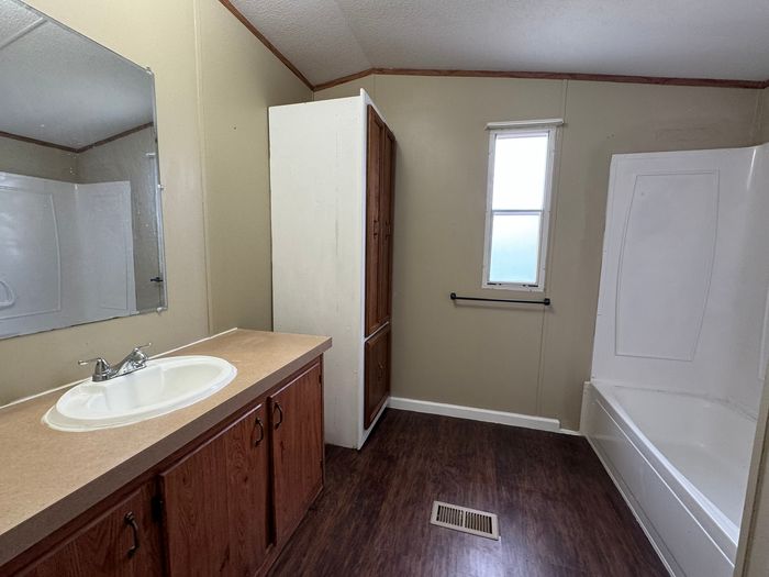 Countryside Estates KS - Unit G15 - Bathroom