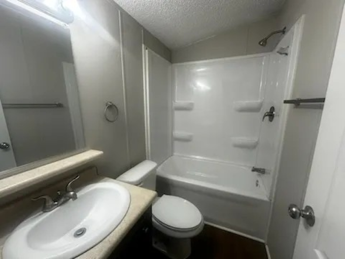Coachlight Village West (CLW) - Unit 1823 - Bathroom