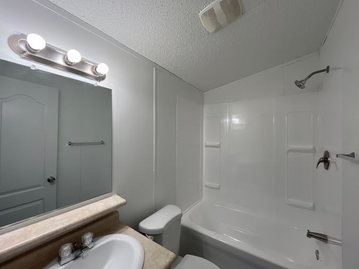 Countryside MHP OK - Unit 116 - Bathroom