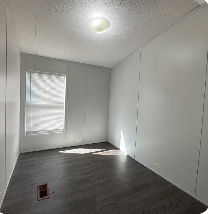 Eagles MHP - Unit 21 - Interior